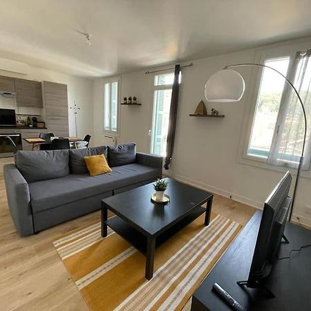 Appartement Avec Terrasse, Parking Gratuit 페리괴 외부 사진